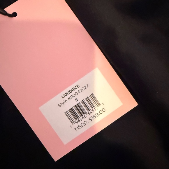 Juicy Couture Black Jacket And Shorts - Picture 4 of 4